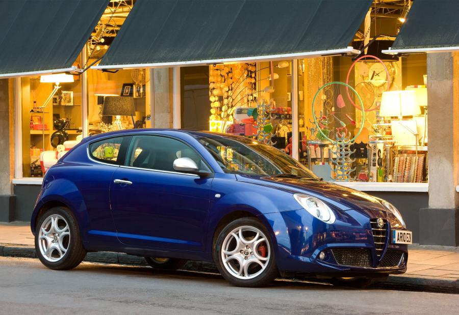  Alfa Romeo MiTo (955) 2009 года  (UK) (фото 37 из 47)